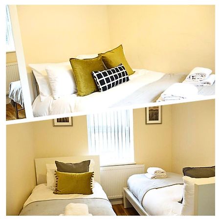 Heathrow Ensuite Rooms- Auto Check In Лондон Екстериор снимка