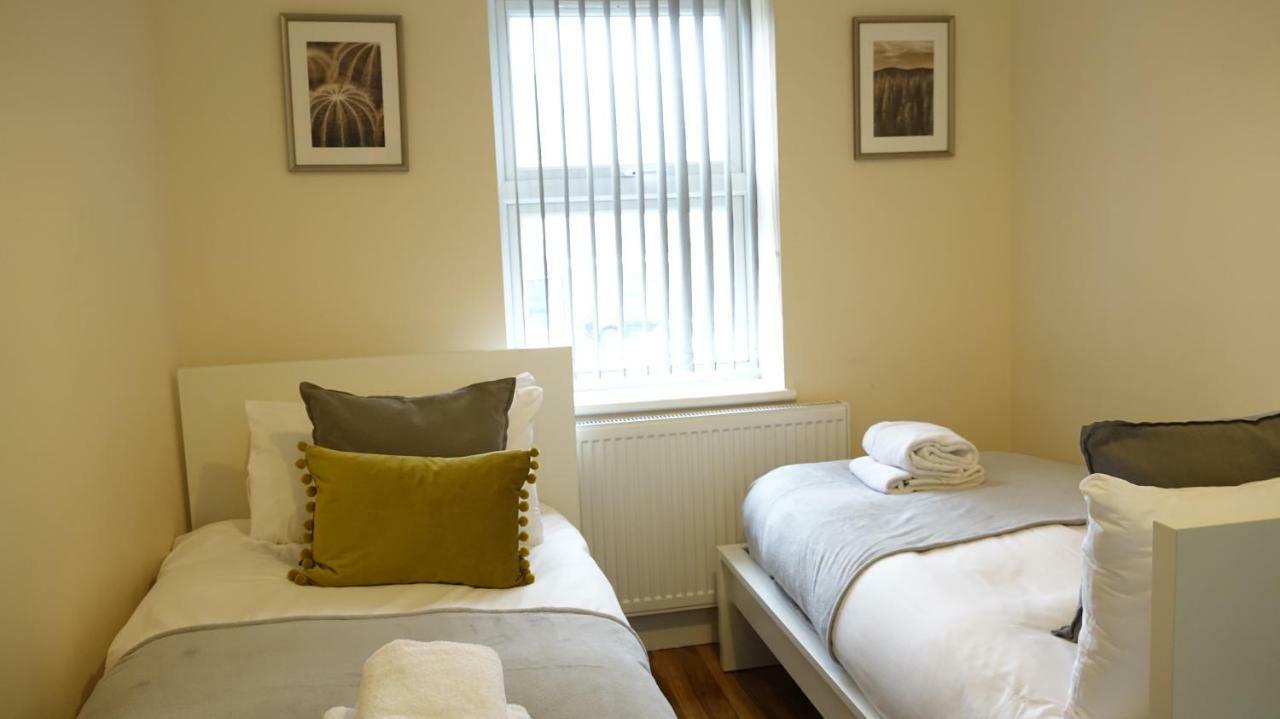 Heathrow Ensuite Rooms- Auto Check In Лондон Екстериор снимка