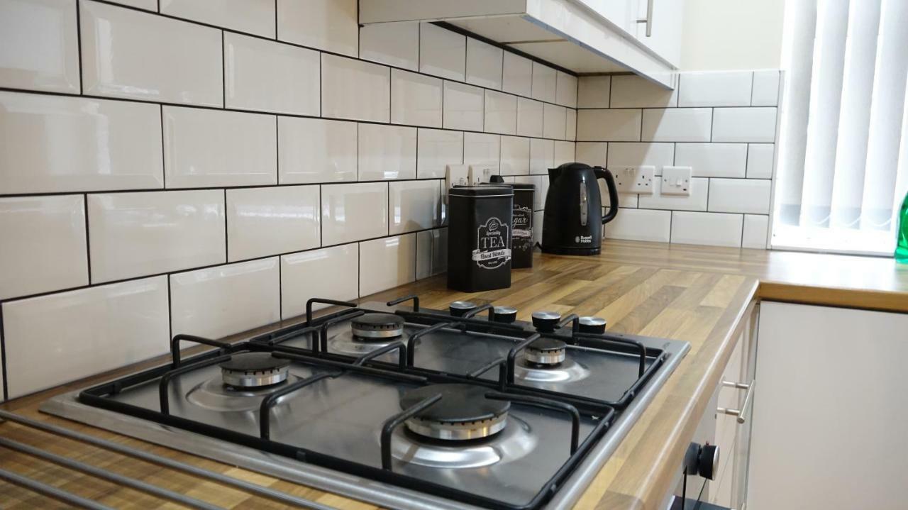 Heathrow Ensuite Rooms- Auto Check In Лондон Екстериор снимка